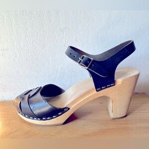 Swedish Hasbeen Peep-Toe Heels in Navy